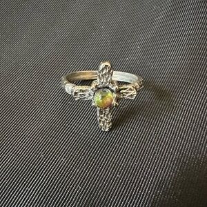 Vintage Unique Cross Ring Size 5